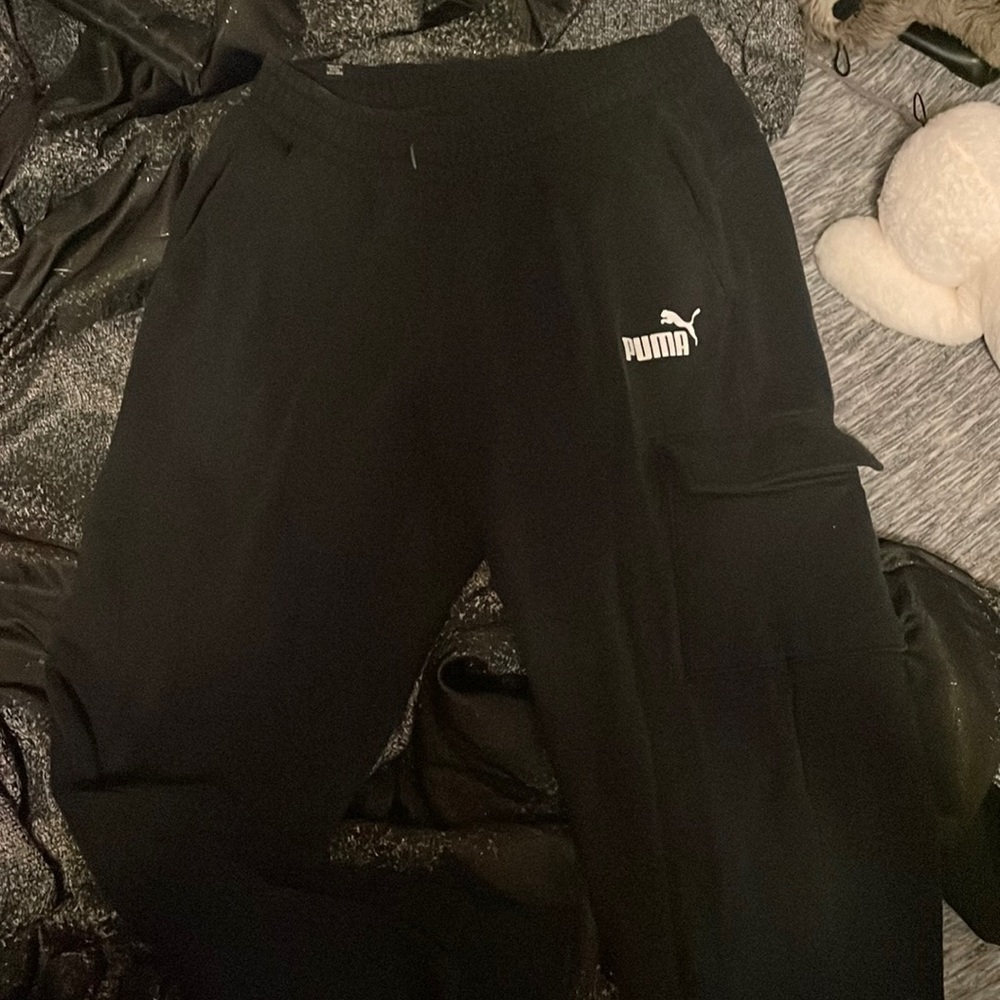Boys puma sweatpants size large